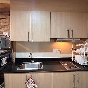 Smdc Breeze Residences, Lourdes St Roxas Blvd Service Rd Pasay City